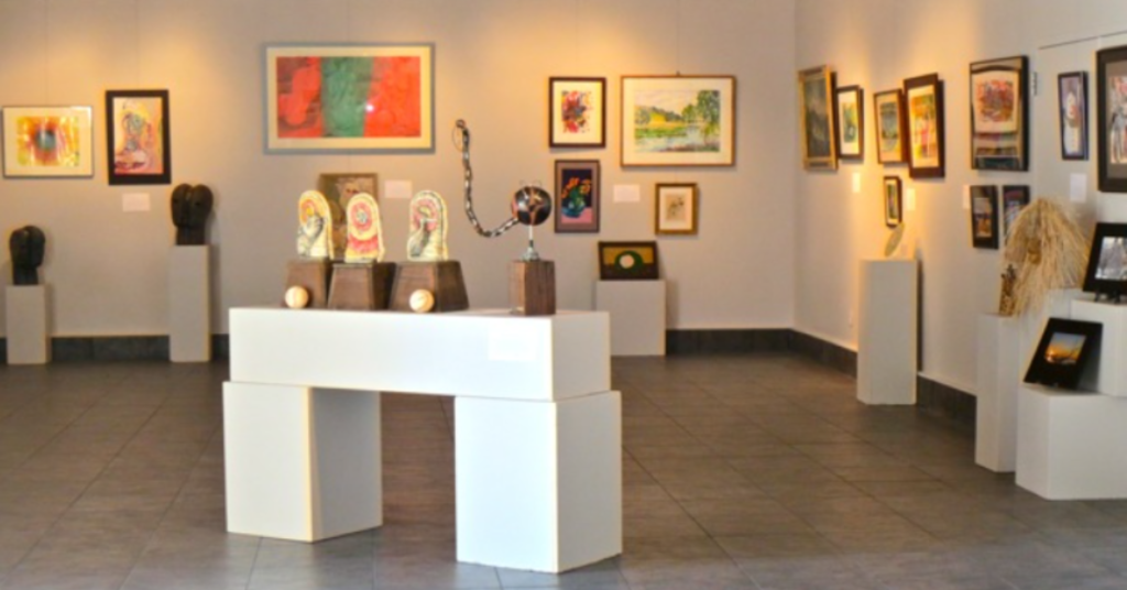 Mistlin Gallery