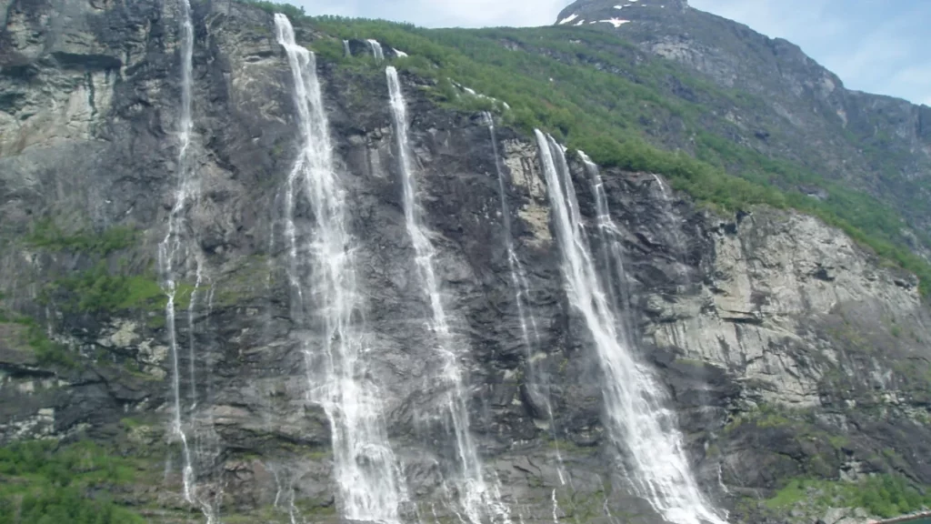 Tres Hermanas Falls in Junin Peru