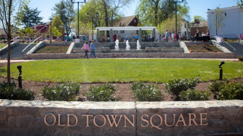 Old Town Square Fairfax